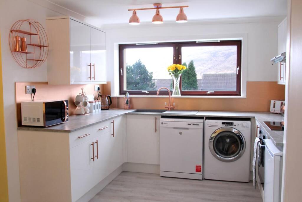 Premium Ground Floor Apartment, Near Fort William Town Centre Exterior foto